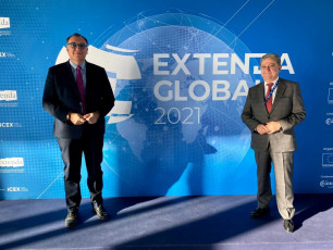 Enric Millo con Arturo Bernal en el evento Extenda Global