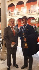 Enric Millo con el torero andaluz Fran Rivera en la Gala de la Naciones